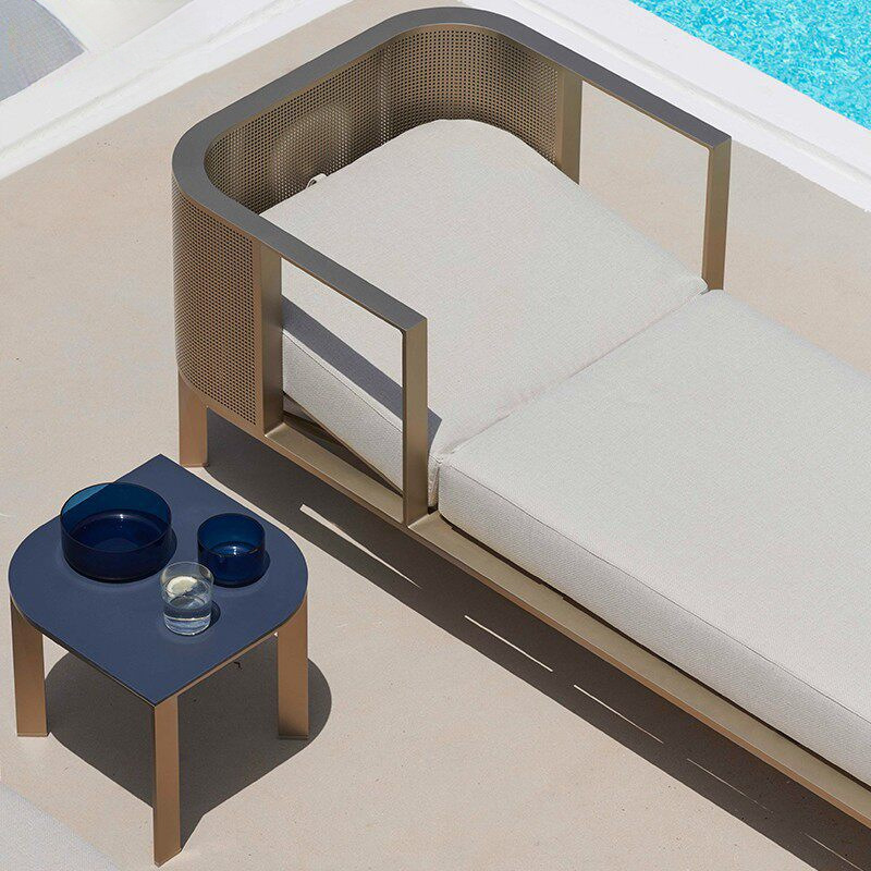Krzesła ogrodowe B&B Hotel, ok – Outdoor Lighting Around Pool recenzja i cena