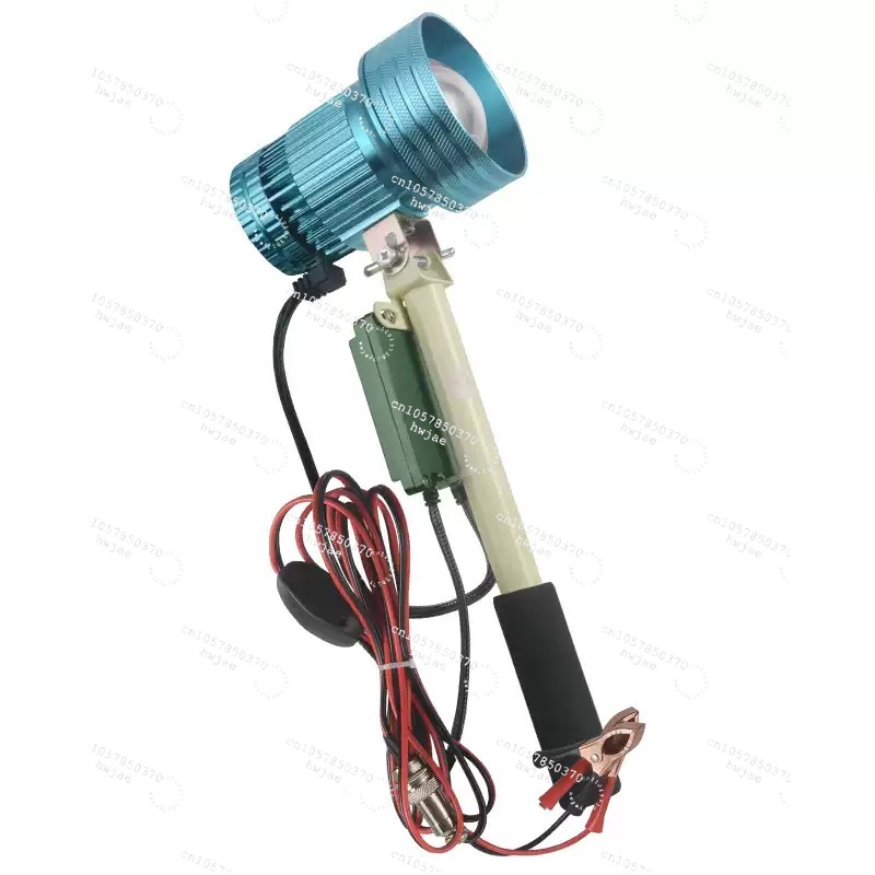 Zoomowalna latarka teleskopowa – Outdoor Lighting The Range recenzja i cena